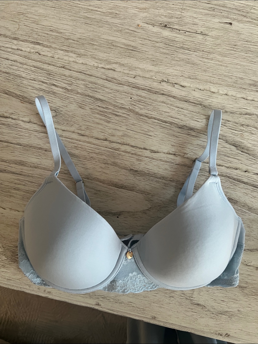 Natori 34c, Worn Once, No Signs Of Wear. Baby Blue.